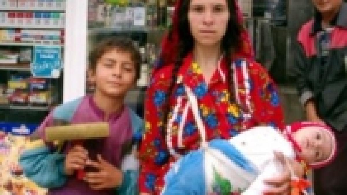 un grup de 106 romi trimis in romania de autoritatile franceze