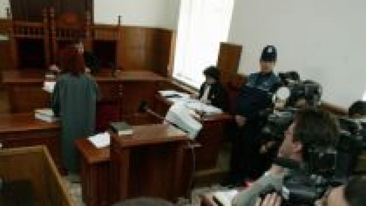 un primar din gorj s a dat singur in judecata si a castigat plata unui spor de 75 din salariu