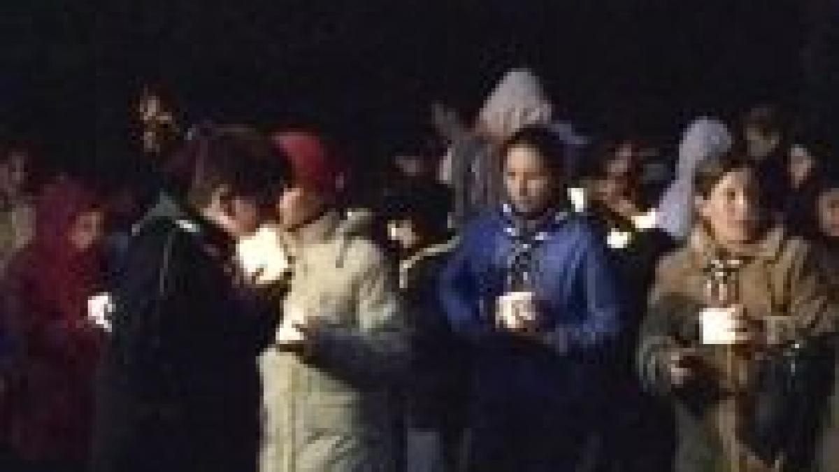 festivalul luminii patru mii de lampioane au impanzit targu mures si bacau video