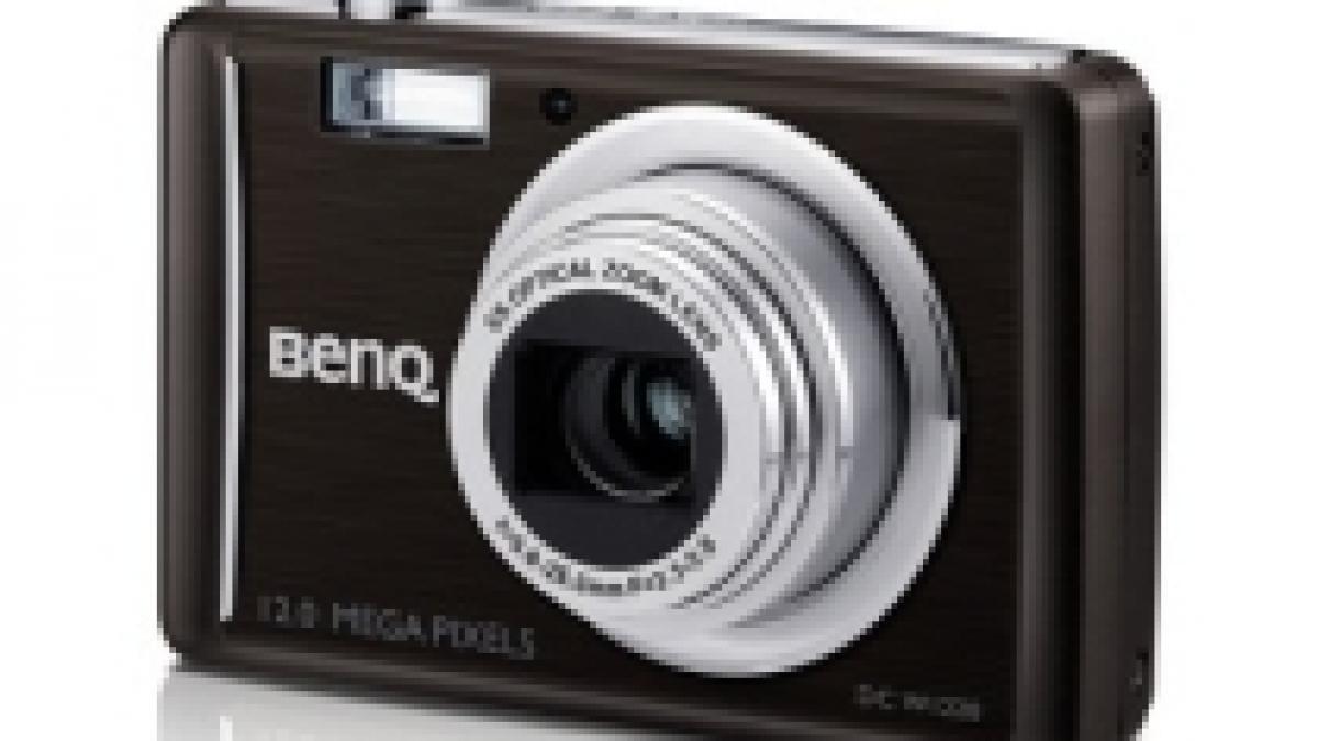 benq lanseaza in romania w1220 o camera foto ultra slim cu senzor de 12mp foto