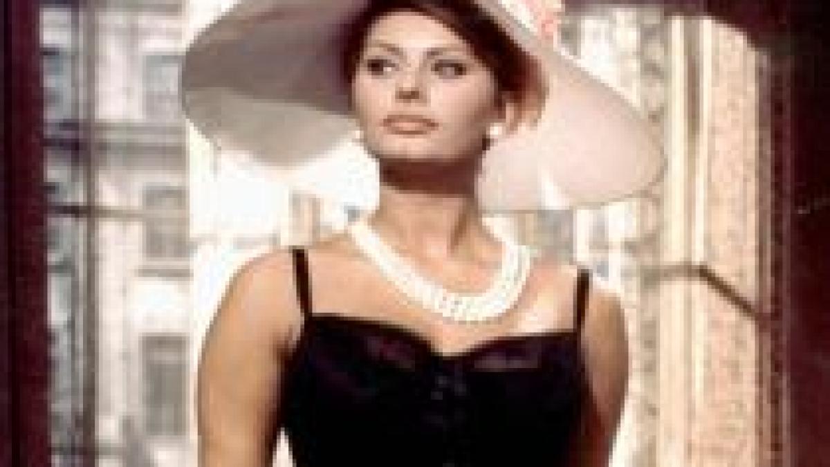 sophia loren in rolul mamei sale intr un film de televiziune biografic
