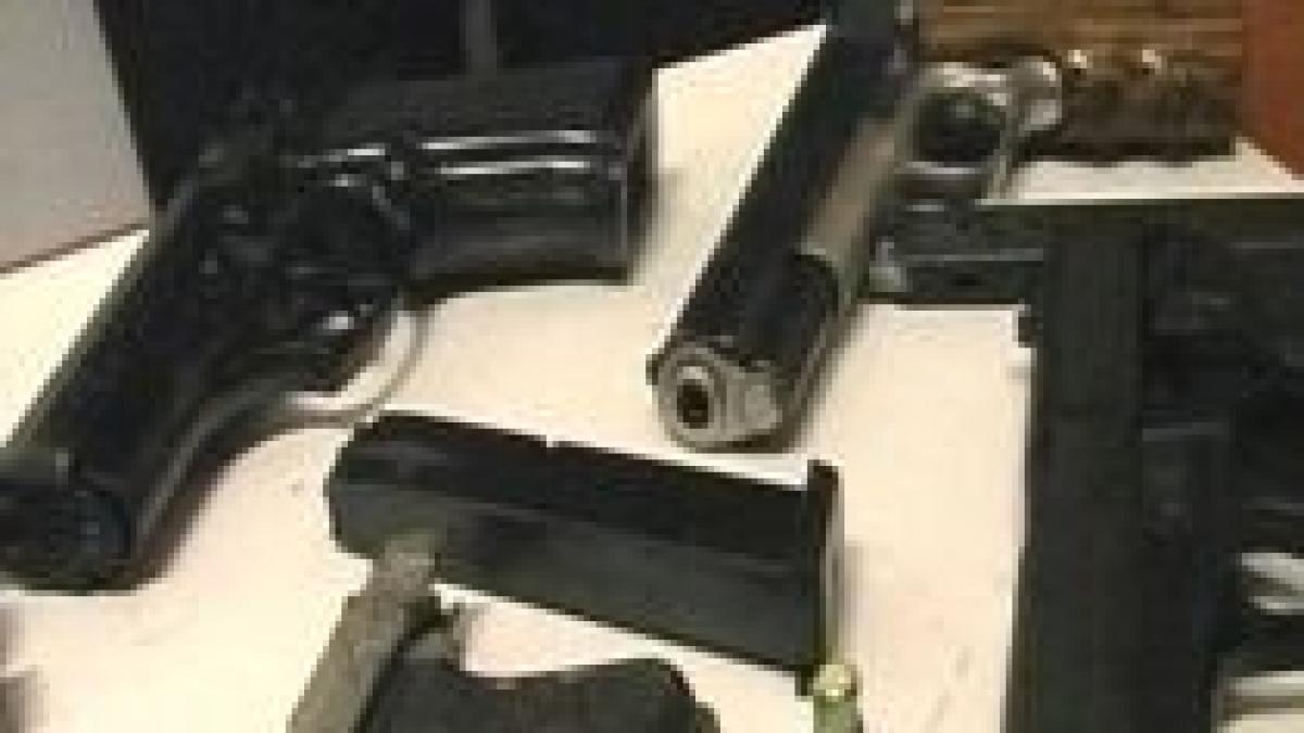 una din armele furate de la ciorogarla gasita de politisti