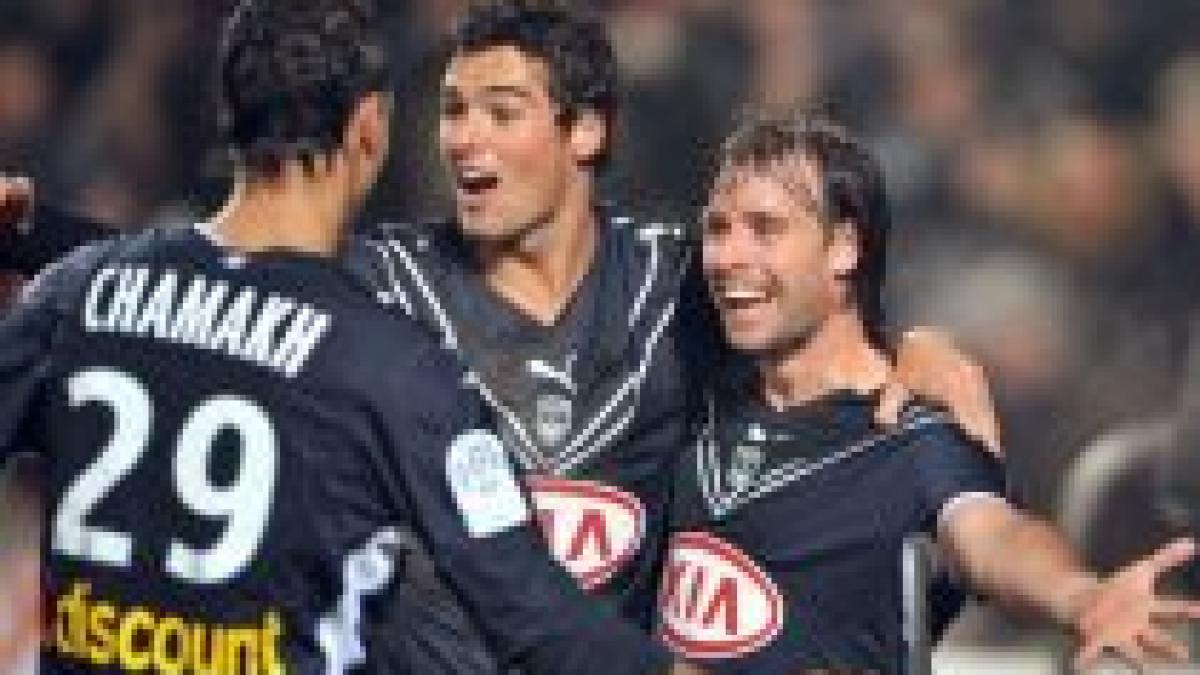 bordeaux olympiakos 2 1 francezii se califica in sferturi in ciuda emotiilor neasteptate video