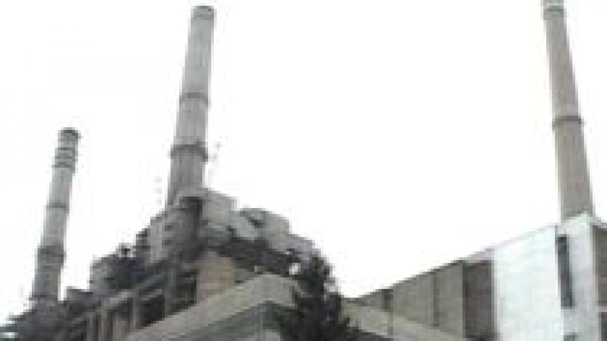 protest la targu jiu 200 de angajati ai energoconstructia rovinari in greva generala