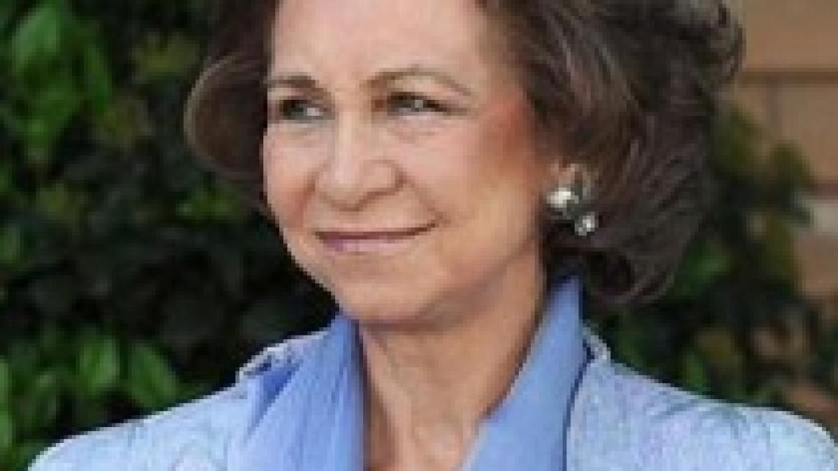 elicopterul in care se afla regina spaniei a aterizat de urgenta in urma unor probleme tehnice