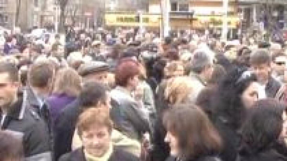 sute de baimareni cer eliberarea primarului cristian anghel video