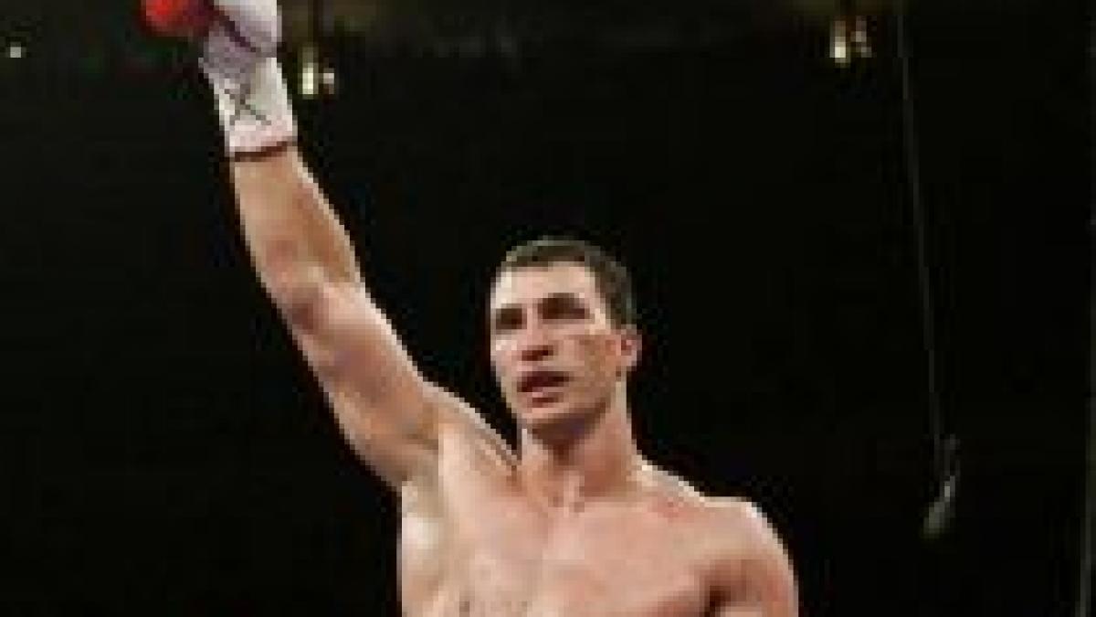 vladimir klitschko il face ko pe chambers si isi pastreaza centurile ibf wbo si ibo video