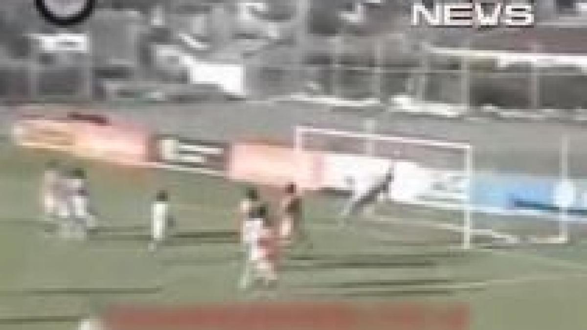 portarul marcheaza de la 70 de metri intr un meci din argentina video