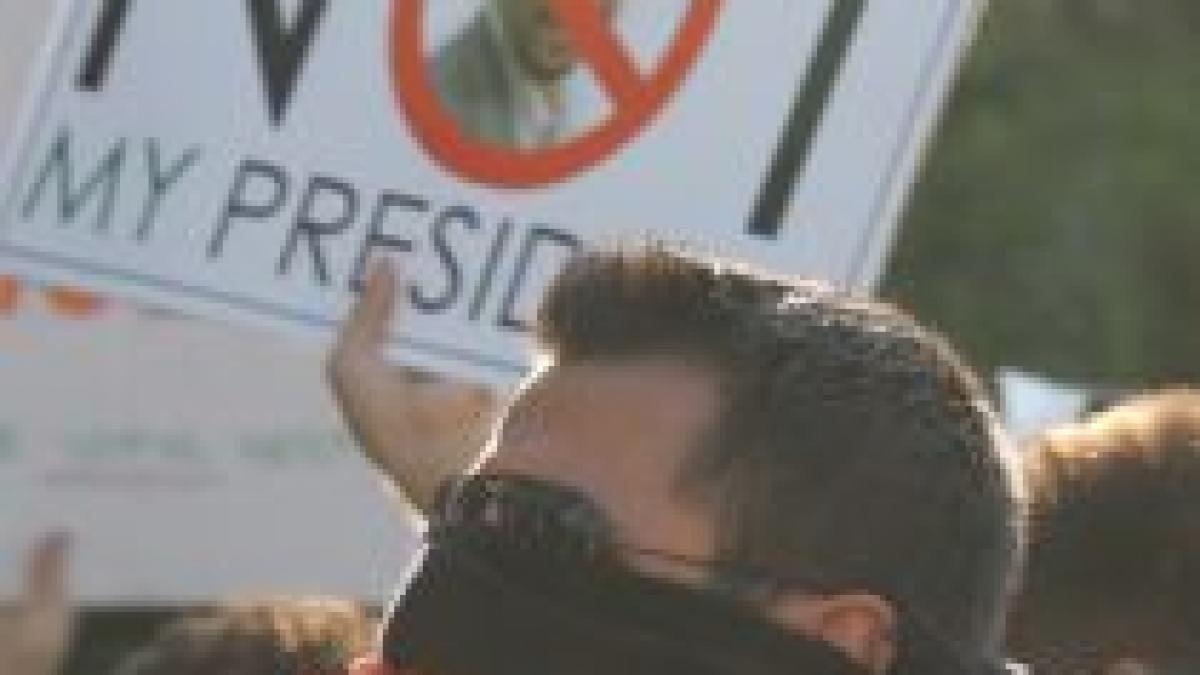 ue cere iranului sa puna capat cenzurii