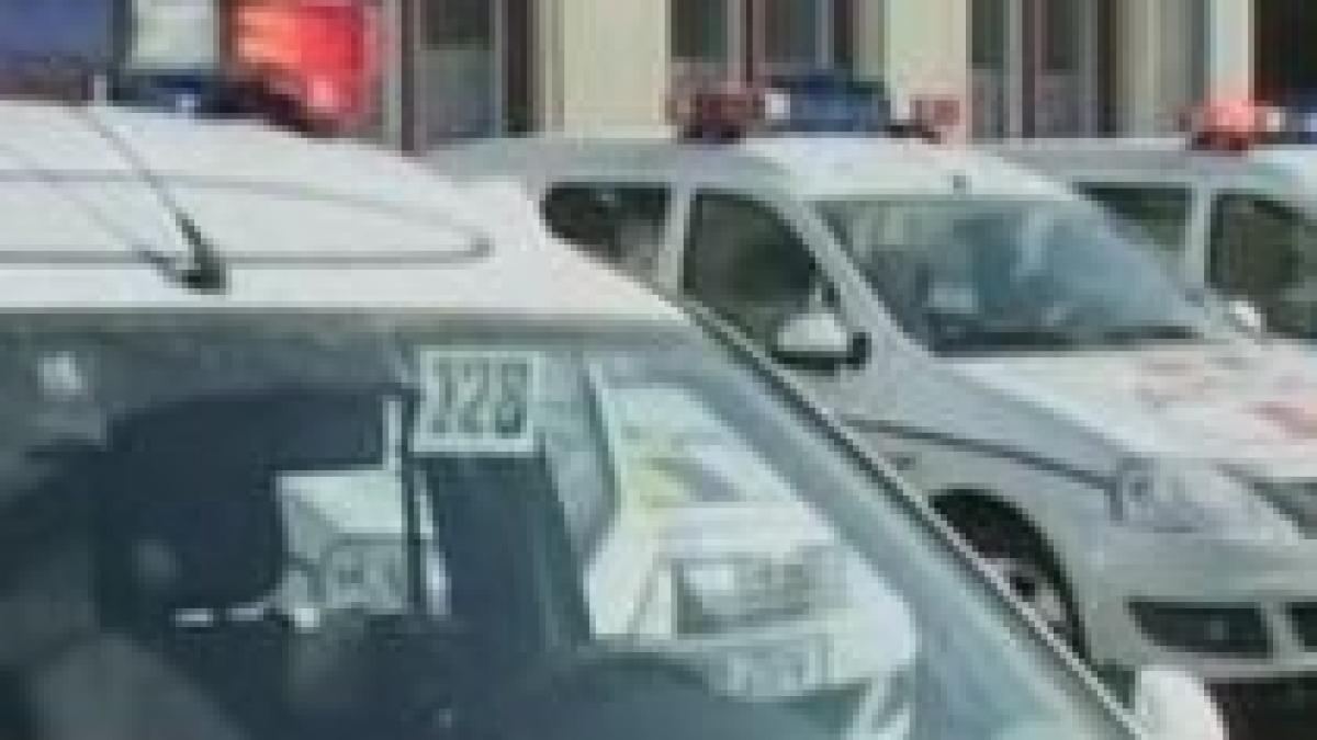 ca n filmele cu politisti oamenii legii s au ciocnit in lant cu masinile video