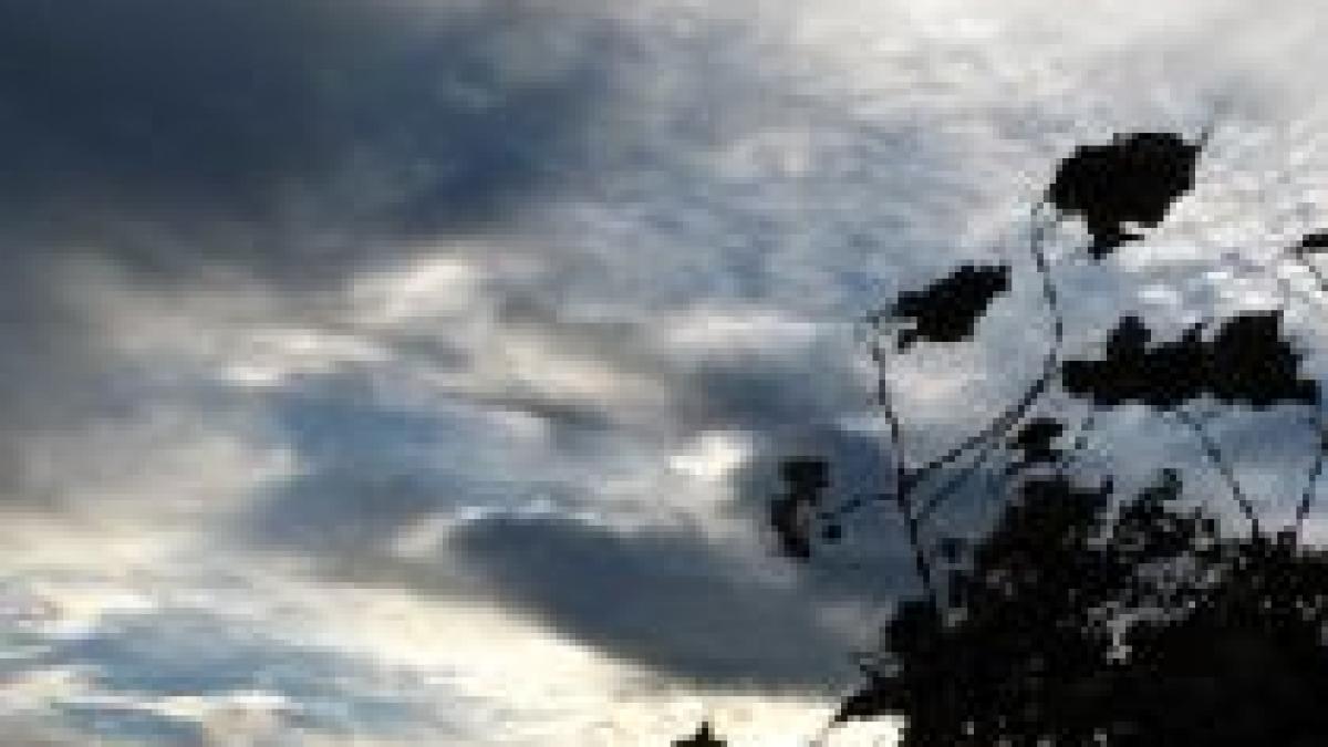 sfarsit de saptamana ploios cu maxime de pana la 20 de grade vezi prognoza meteo de weekend