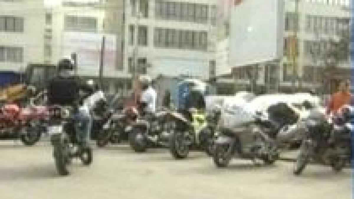 mars al motociclistilor ca urmare a accidentelor in care au fost implicati conducatorii moto video