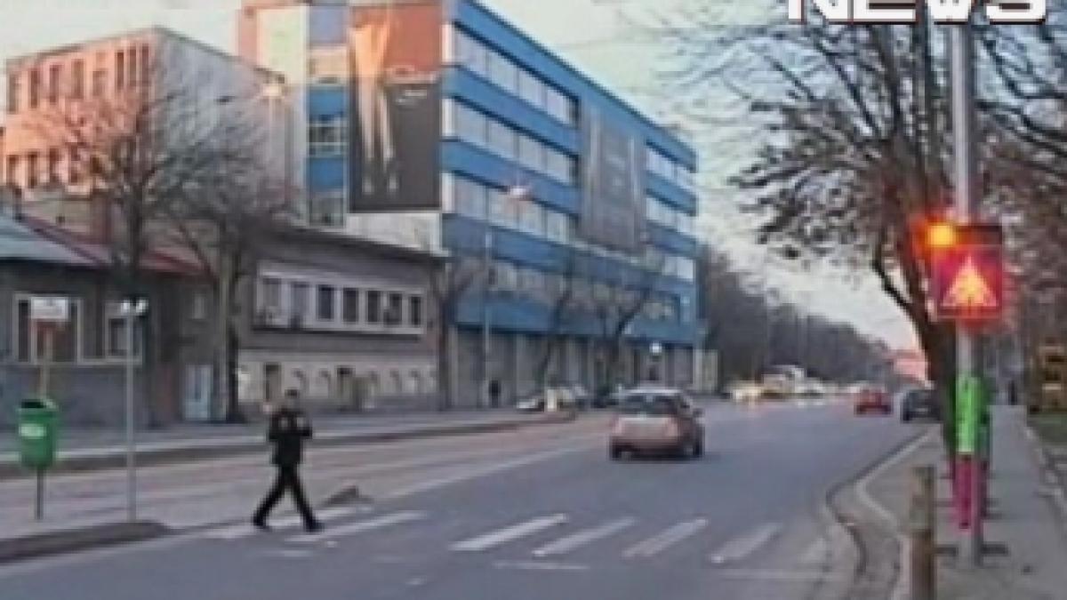 bucurestenii vor avea treceri de pietoni cu semnale vizuale alimentate de la soare video