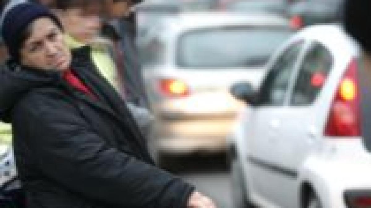 salariatii ratb castiga acum 25 milioane lei net bucurestiul blocat pentru prima de paste