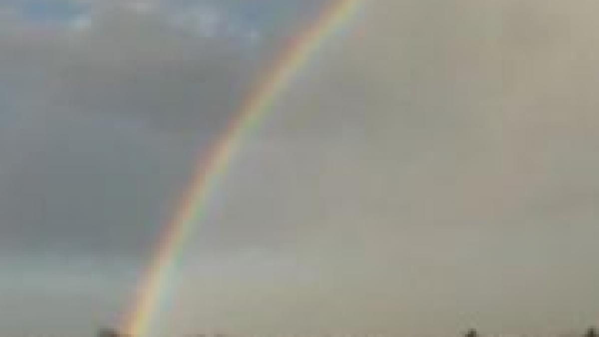 curcubeu superb peste bucuresti vezi imaginile trimise de utilizatorii videonews ro video