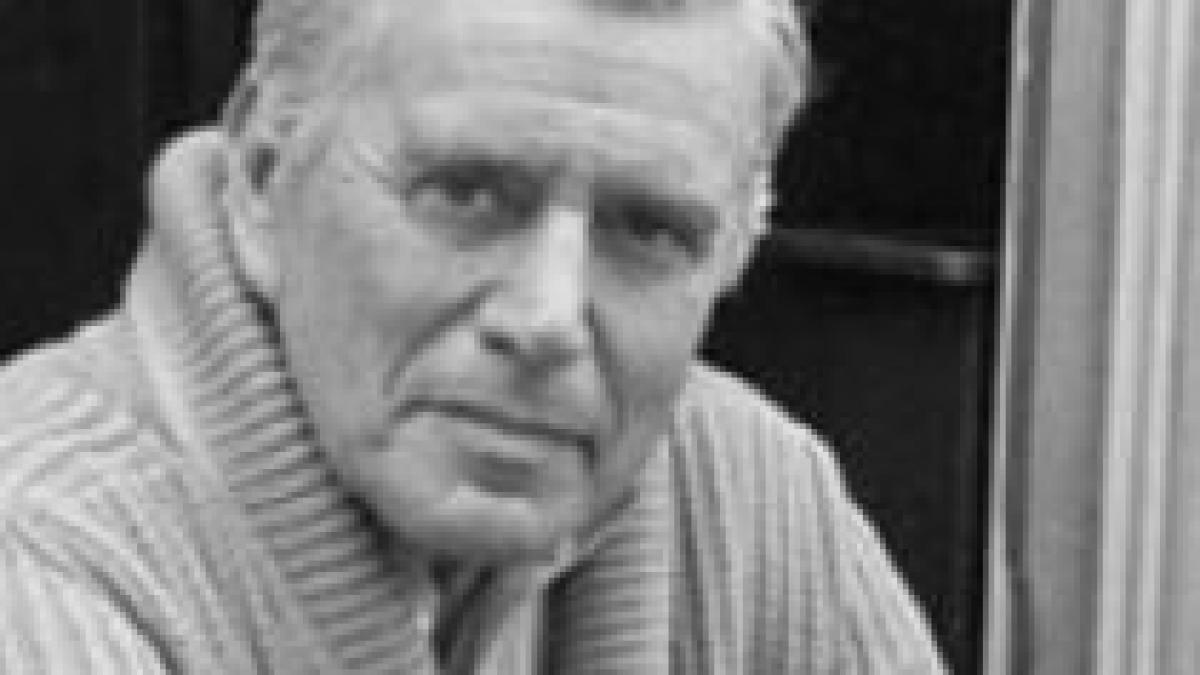 john forsythe starul serialelor tv dinastia si ingerii lui charlie a murit la 92 de ani