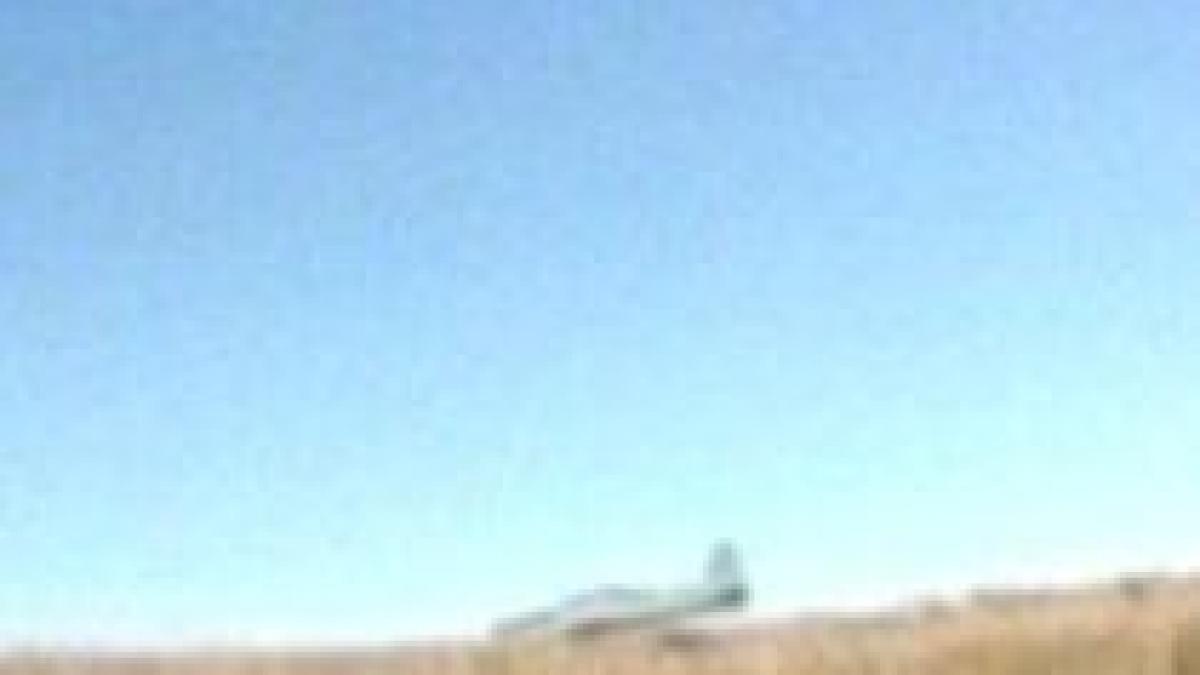 avion prabusit in direct in timpul unui miting aerian video