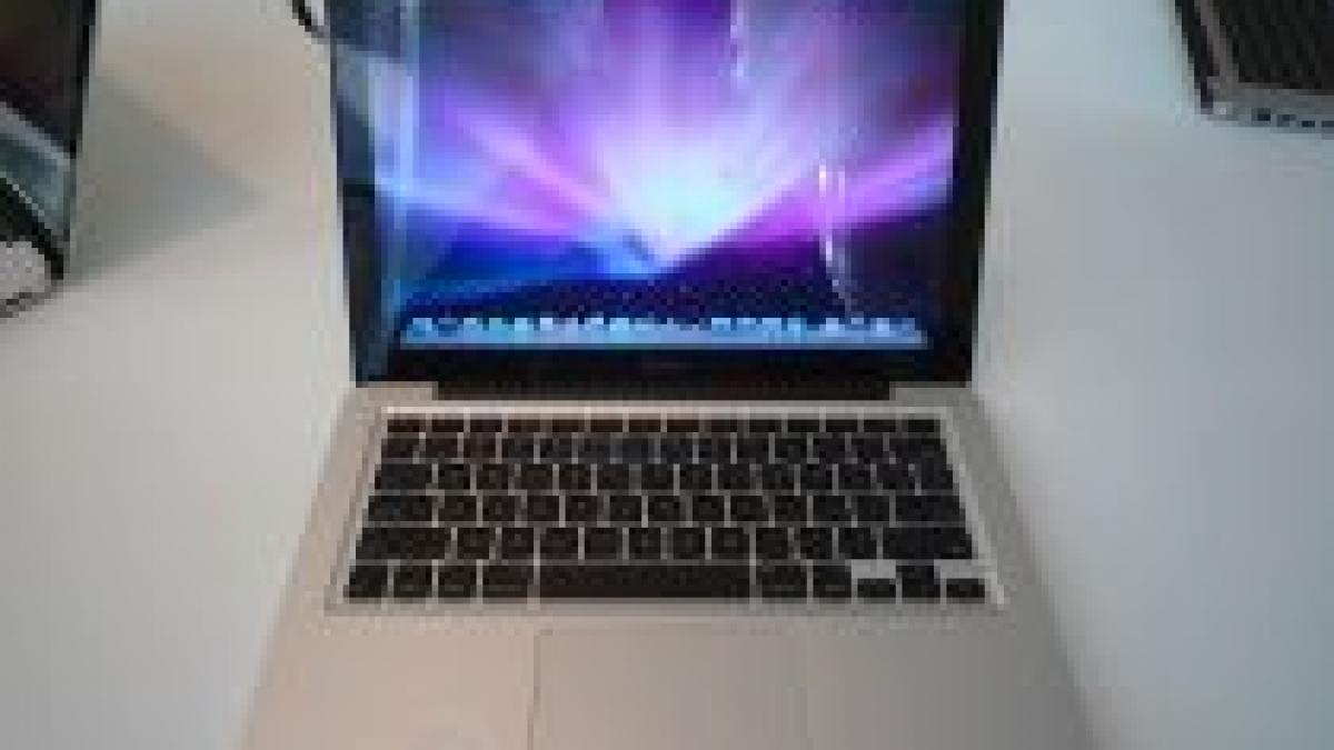 noile laptop uri apple macbook macbook air si macbook pro ar putea sosi luna aceasta