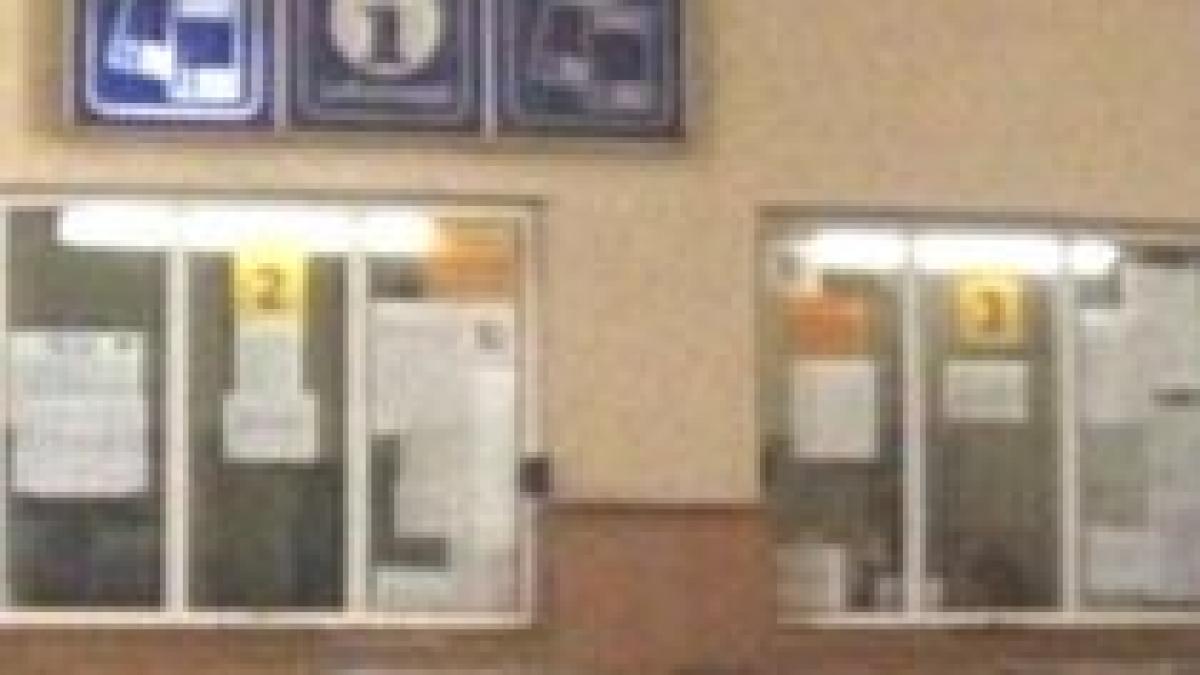 jaf la casa de bilete a garii din medgidia hotii au plecat cu 3 000 de lei