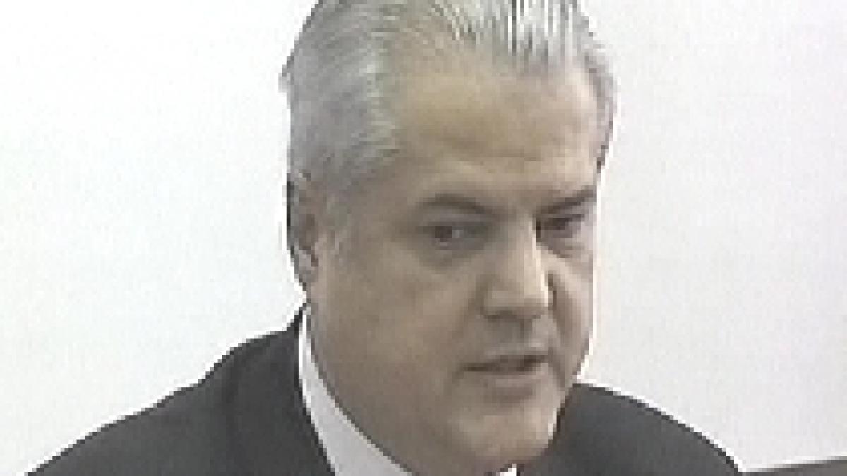 macovei pusa de nastase alaturi de lustrabilul boc colegii de partid s au cam saturat de fitele sale