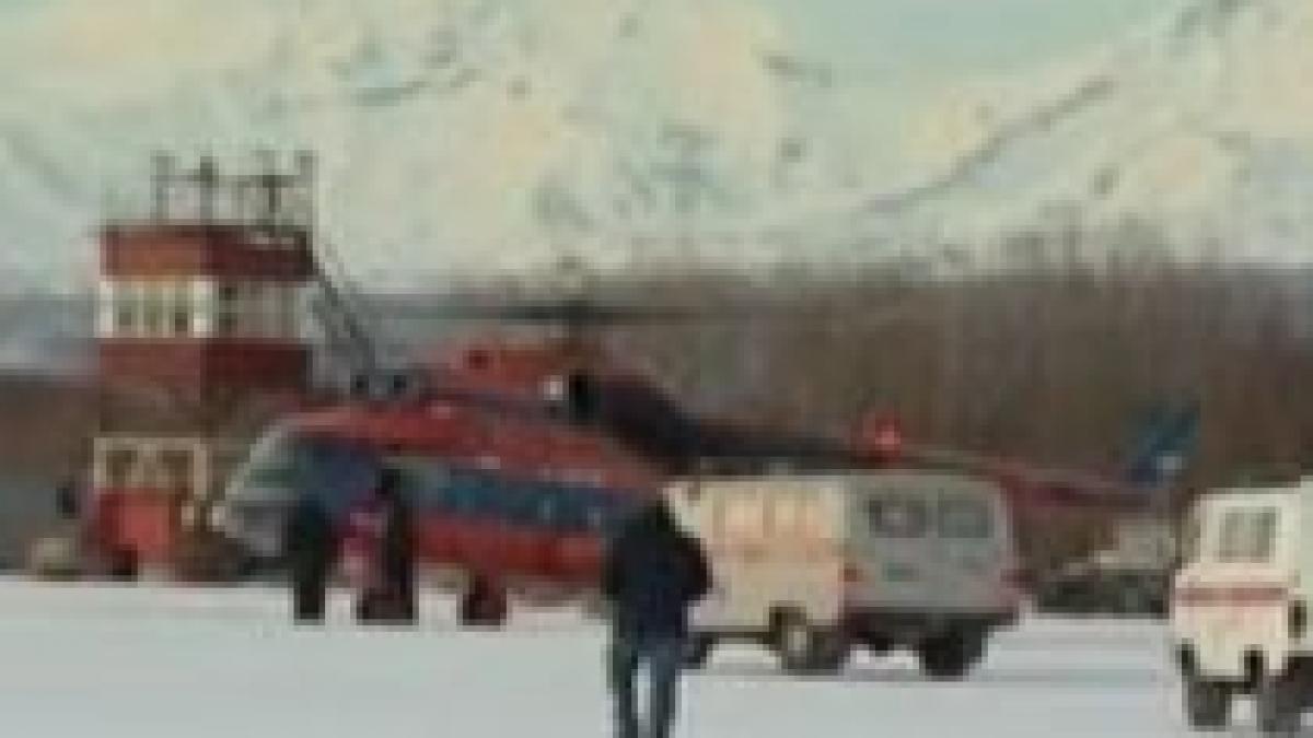 zece turisti au murit in rusia dupa ce au fost surprinsi de o avalansa video