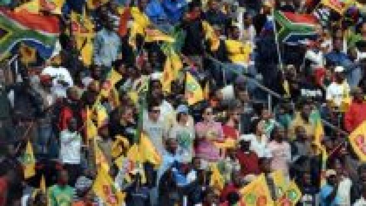 asteptarea la bilete pentru cm foarte solicitanta un pensionar a murit la coada