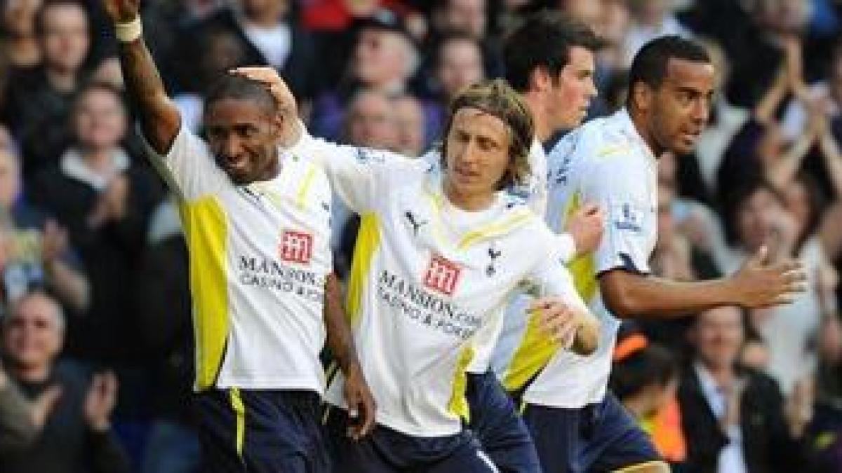 tottenham relanseaza lupta in premier league si urca pe loc de liga campionilor