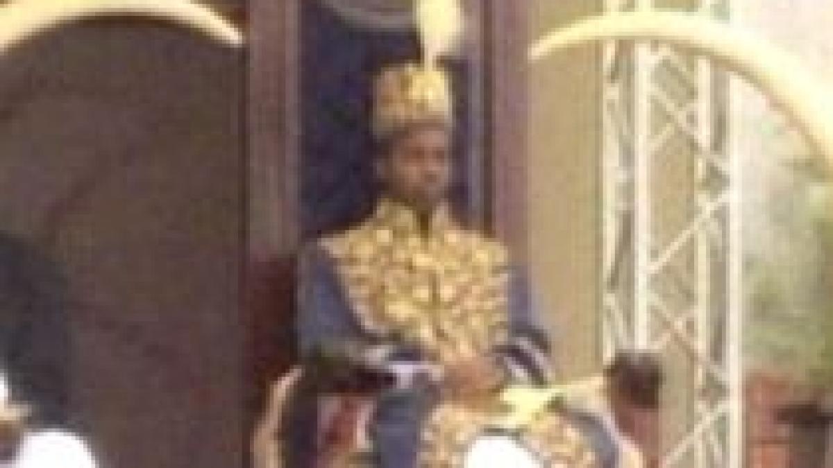 cel mai tanar rege din lume are 18 ani video