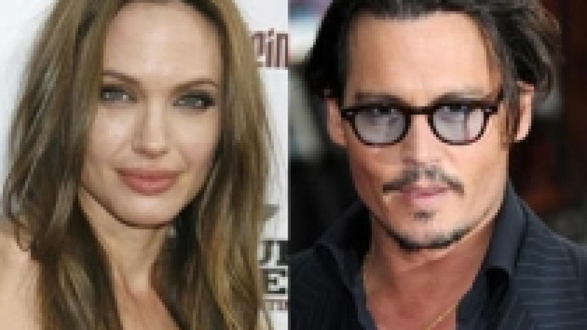 angelina jolie si johnny depp surprinsi in timpul filmarilor pentru lungmetrajul the tourist video