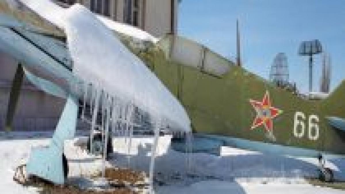 muzeul aviatiei din bucuresti in curand cartier de locuinte pentru cadrele militare