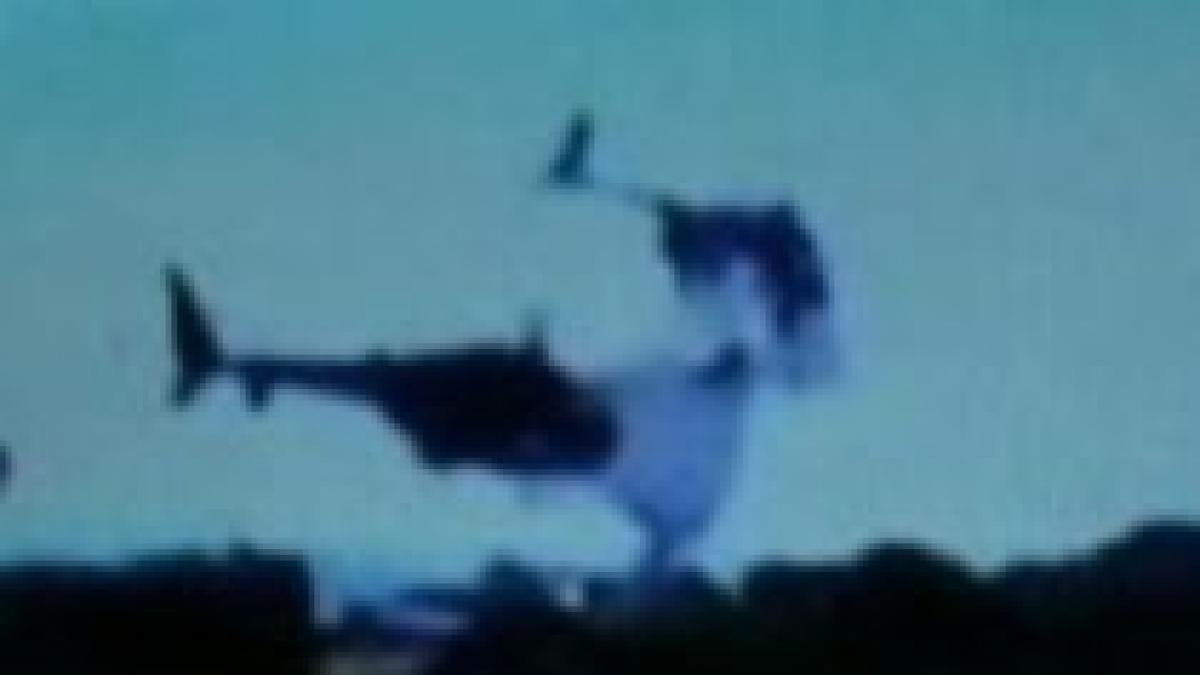 ciocnirea dintre doua elicoptere surprinsa de un cameraman amator video