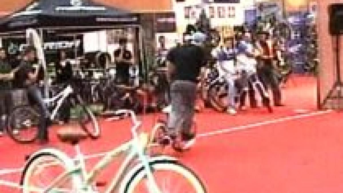 biciclete scumpe si acrobatii la primul bike expo din romania video