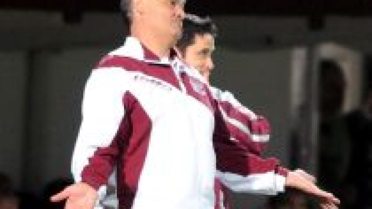 dupa ce a umilit steaua rapid s a impiedicat la galati de otelul 0 0 video