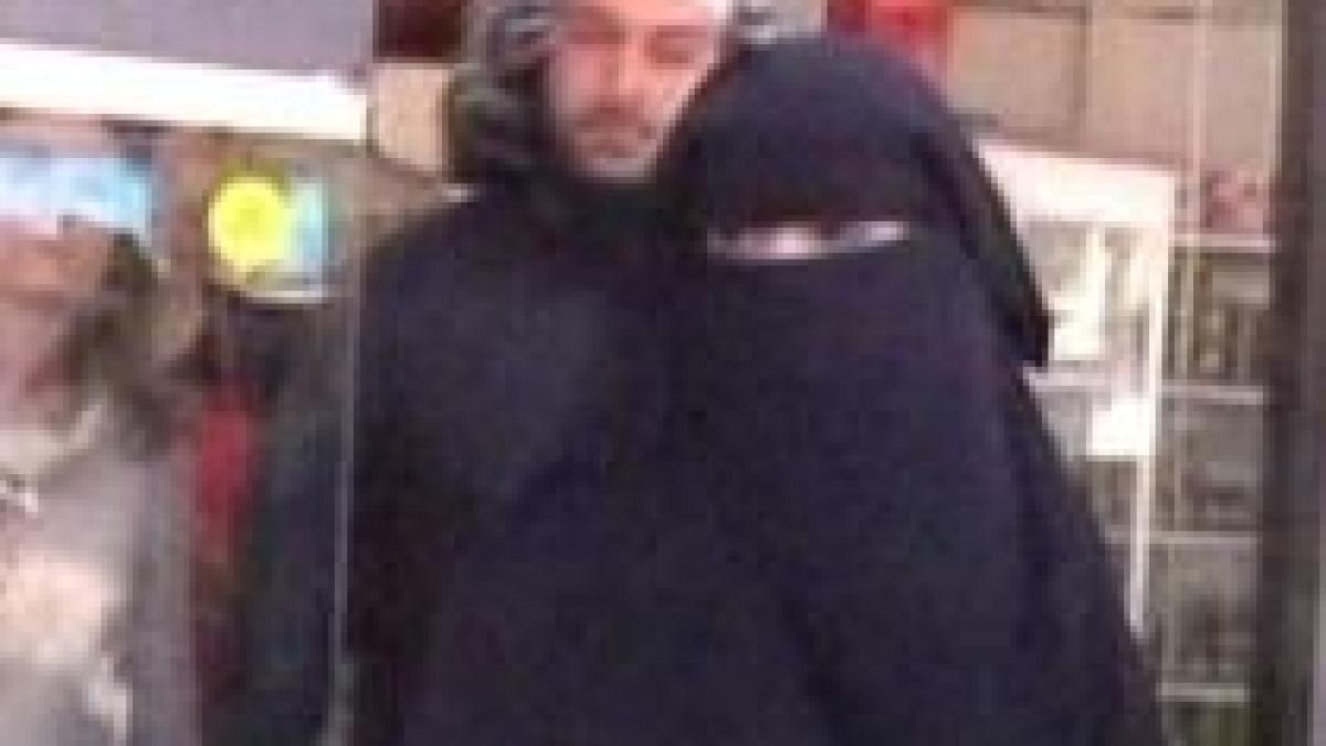 o soferita a fost amendata pentru ca purta valul islamic video