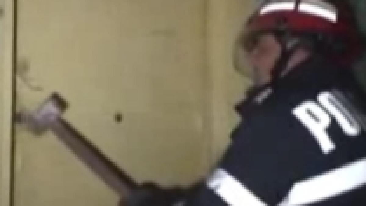 descoperire macabra barbat mort de o luna intr un apartament din resita video