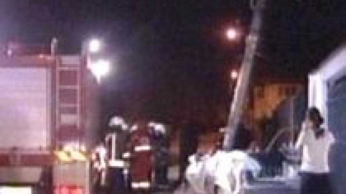 urmarire spectaculoasa politistii au incercat sa opreasca trei tineri care au furat o masina video