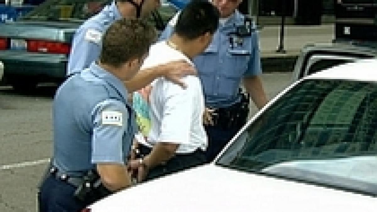 chicago politicienii cred ca armata trebuie scoasa pe strazi pentru a opri violenta