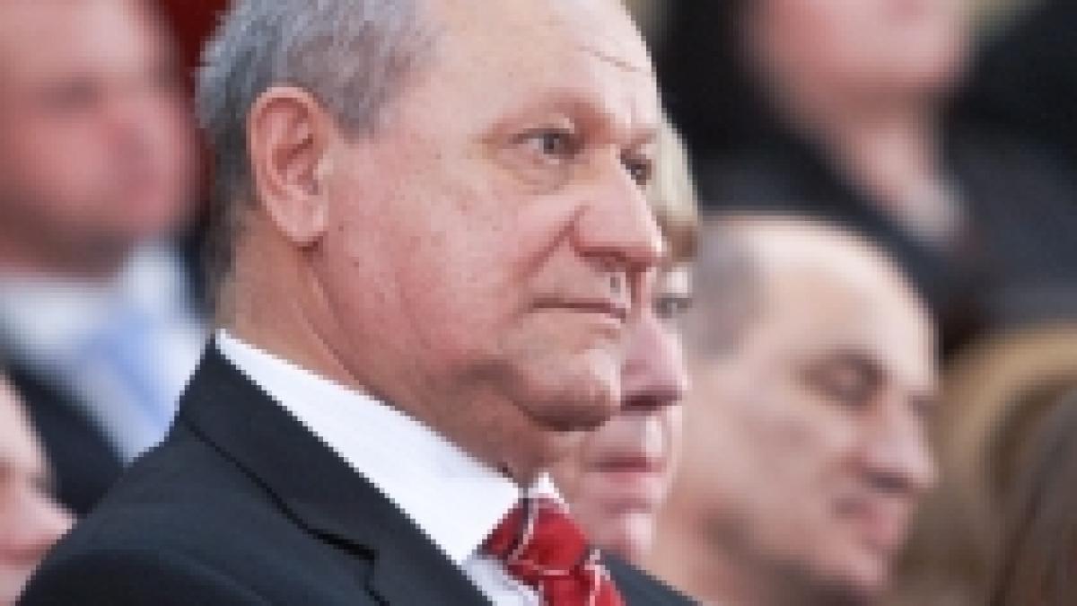 cristian tantareanu tatic la 66 de ani iubita lui de 20 de ani ii va darui un copil video