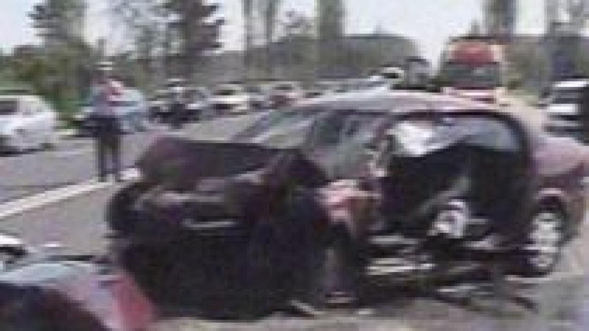 accident grav pe dn1 soldat cu moartea unui copil si ranirea altor cinci persoane video