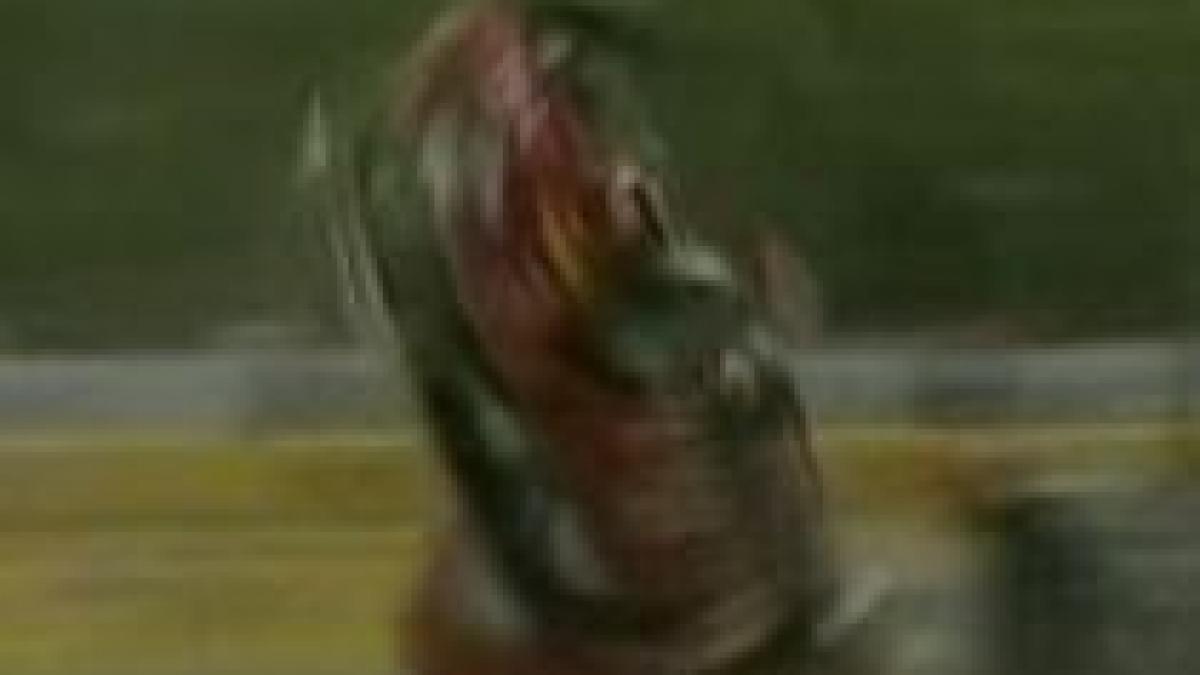 accident spectaculos la o cursa de masini din australia video