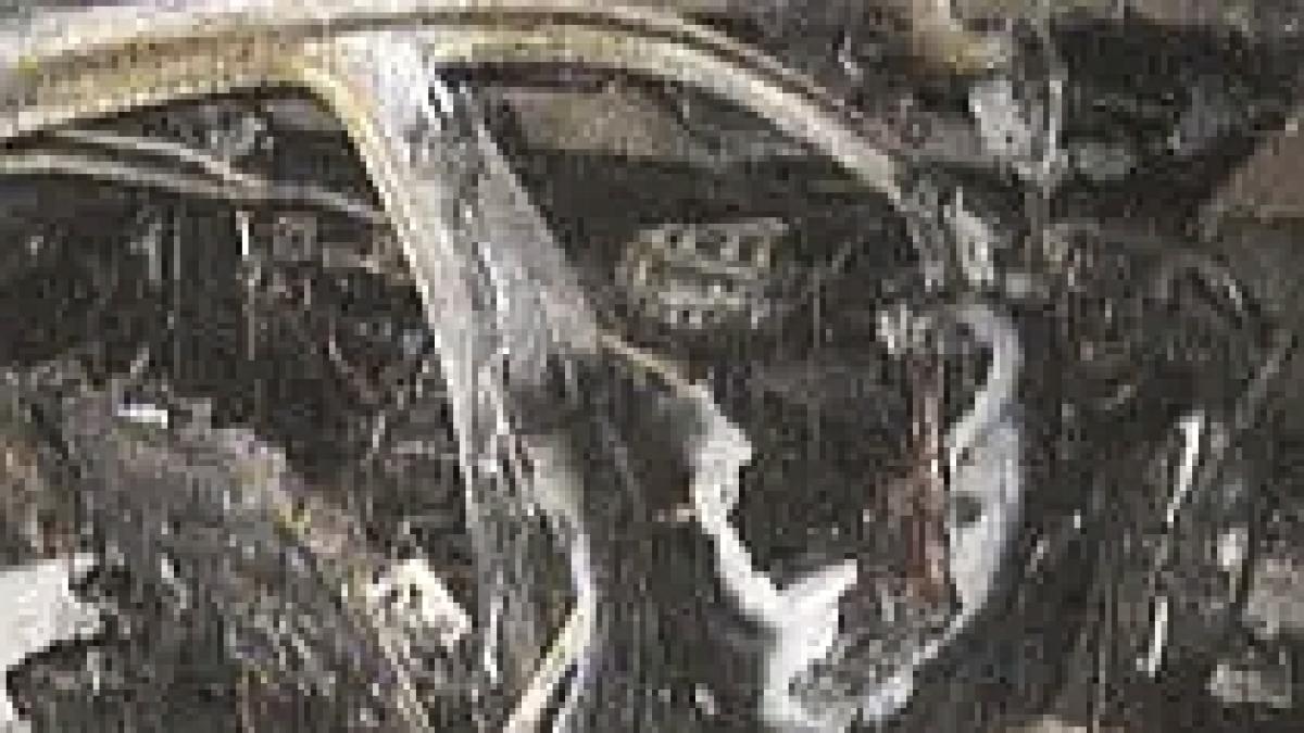 masina unui imigrant roman incendiata in sudul italiei