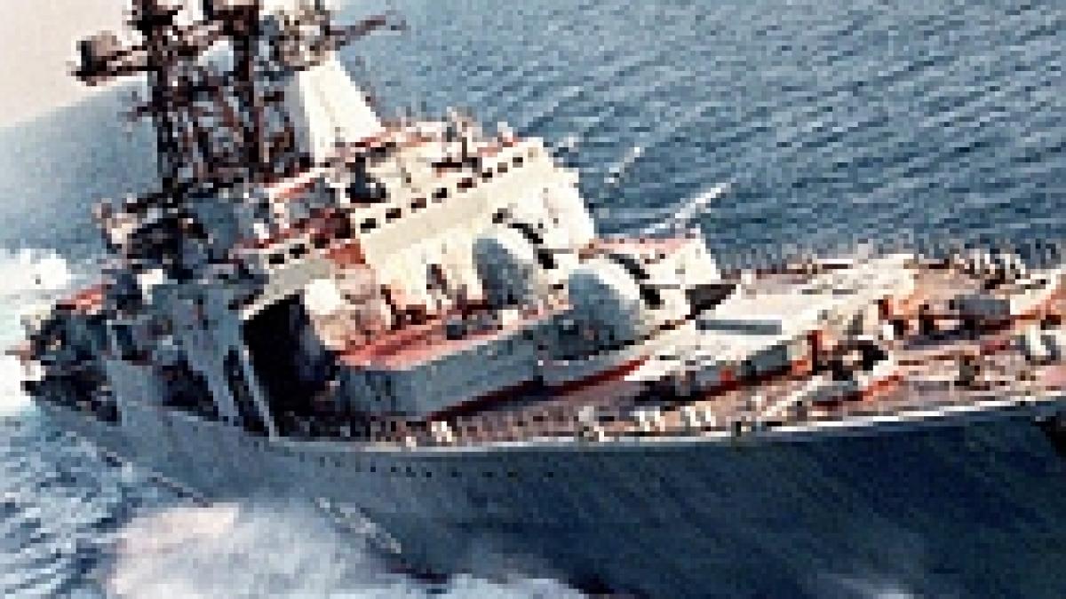 rusia a luat cu asalt un petrolier rapit de piratii somalezi