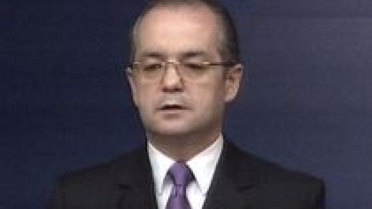 boc am ales raul cel mai mic pentru a plati pensiile reduse cu 15 mai e nevoie de 1 7 miliarde euro