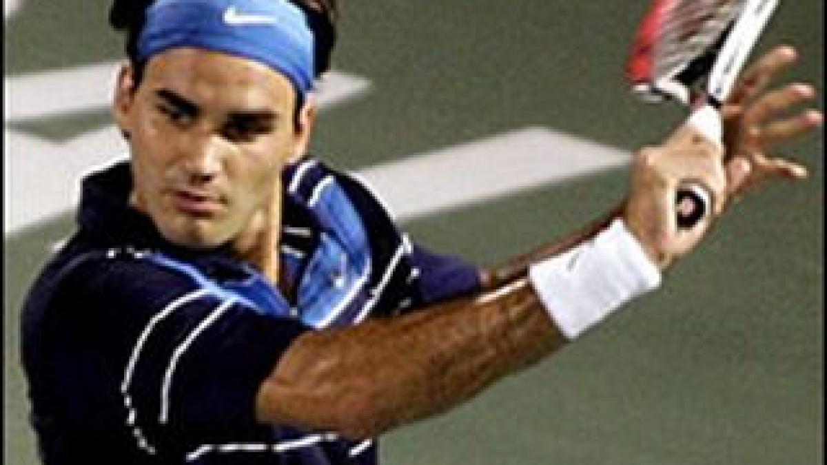 federer eliminat la estoril de montanes spaniolul va juca finala cu favoritul local frederico gil