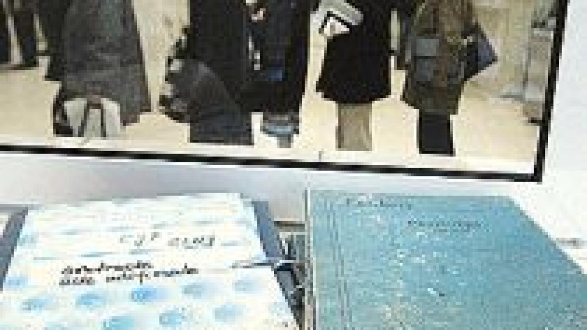 guvernul va concedia 70 000 de bugetari fmi vrea sa demita de trei ori mai multi