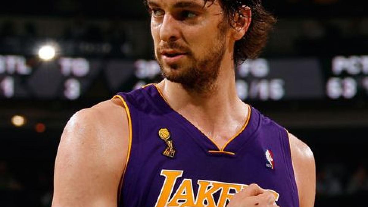 la lakers si orlando magic s au calificat fara probleme in finalele conferintelor nba