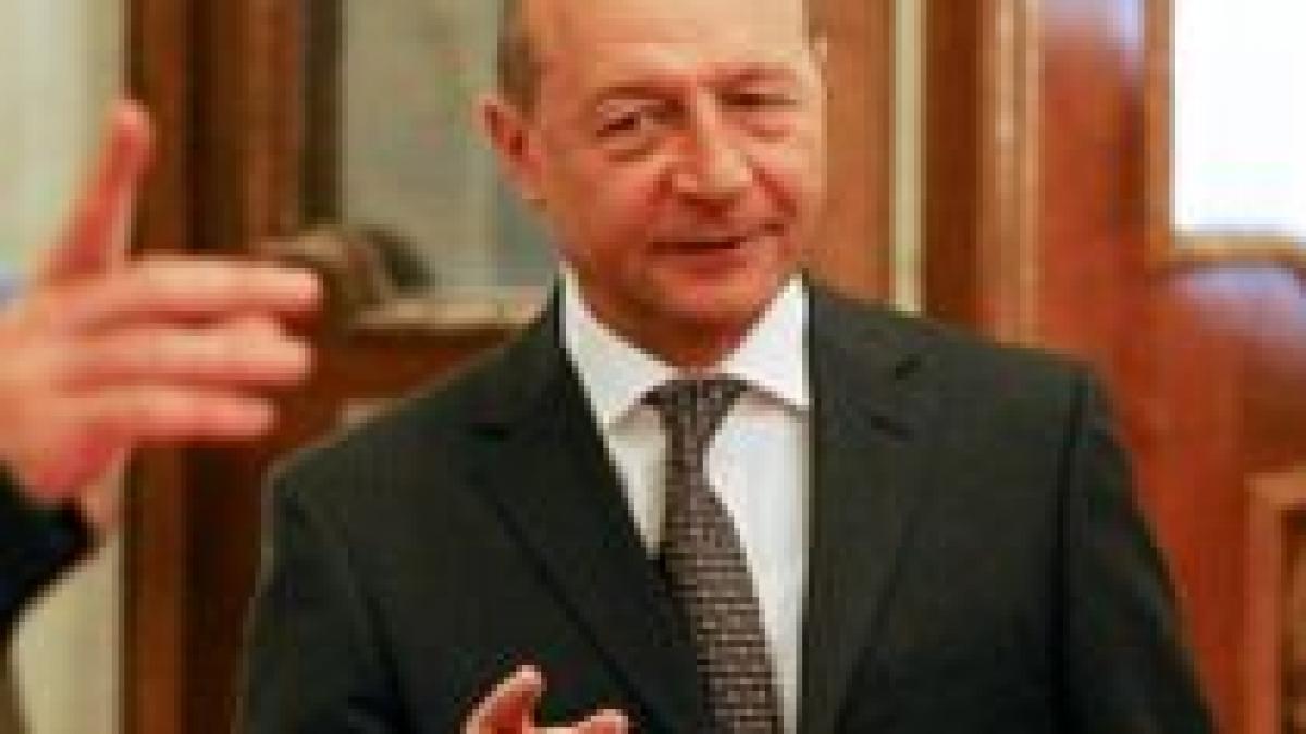 basescu intentia este sa mentinem reducerea cu 15 a pensiilor pana la sfarsitul anului video