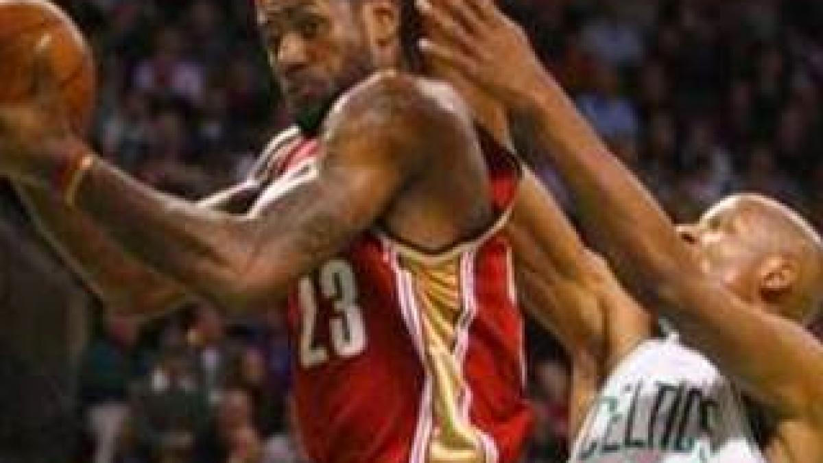 boston celtics s a calificat in finala conferintei de est si viitorul lui lebron la cavs e tot mai