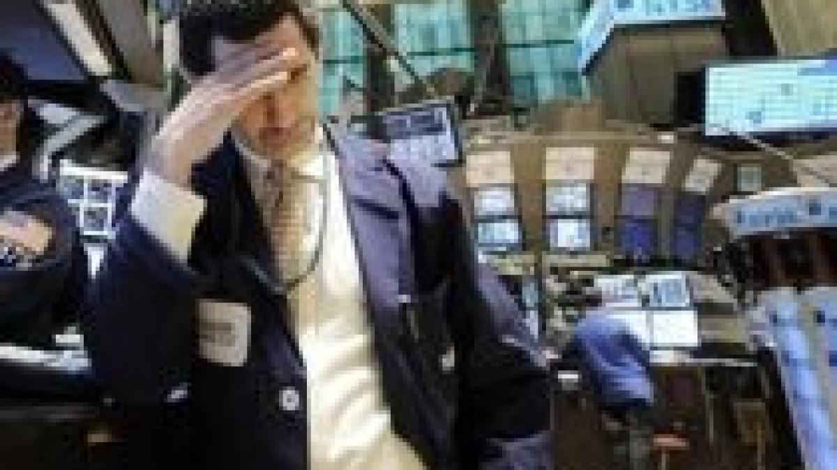 wall street scade investitorii se indoiesc de redresarea economica