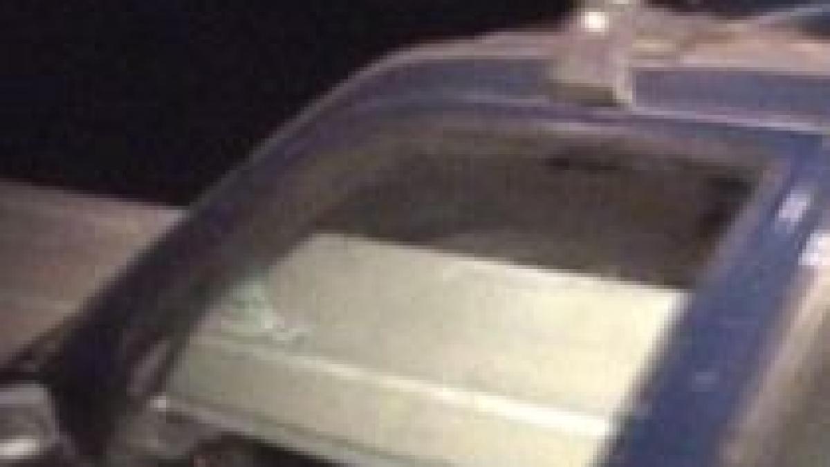 accident spectaculos un sofer s a trezit cu un parapet prin parbriz dupa ce a pierdut controlul